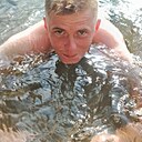 Знакомства: Данил, 23 года, Миасс