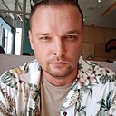 Знакомства: Максим, 31 год, Саратов