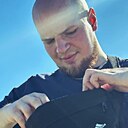 Знакомства: Anton, 23 года, Гомель