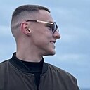 Знакомства: Максим, 19 лет, Пинск