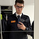 Знакомства: Robert, 21 год, Botoșani