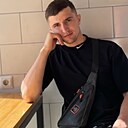 Знакомства: Нурик, 25 лет, Тобольск