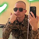 Знакомства: Макс, 24 года, Калининград