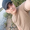 Знакомства: Гарик, 28 лет, Воронеж