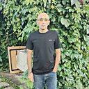 Знакомства: Галуст, 36 лет, Тюмень