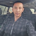 Знакомства: Erkebulan, 38 лет, Алматы