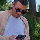 Знакомства: Виталий, 27 лет, Москва