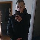 Знакомства: Артем, 24 года, Урай