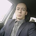 Знакомства: Денис, 31 год, Магадан