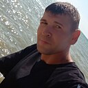 Знакомства: Валентин, 40 лет, Геническ