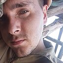 Знакомства: Иван, 25 лет, Абакан