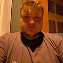 Знакомства: Рома, 26 лет, Новомосковск