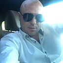 Знакомства: Артем, 32 года, Ачинск