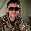 Знакомства: Артём, 33 года, Симферополь