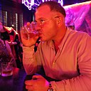 Знакомства: Антон, 33 года, Минск