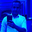 Знакомства: Макс, 37 лет, Минск