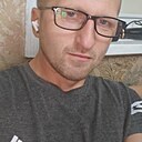 Знакомства: Виктор, 39 лет, Магадан