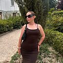 Знакомства: Вероника, 19 лет, Новомосковск