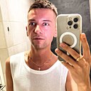 Знакомства: Максим, 26 лет, Витебск