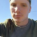 Знакомства: Виктор, 27 лет, Гюмри