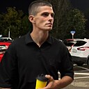 Знакомства: Максим, 24 года, Новокубанск