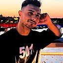 Знакомства: Джони, 28 лет, Варшава