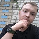 Знакомства: Денис, 24 года, Алчевск