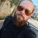 Знакомства: Юрий Маслов, 33 года, Магадан