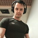 Знакомства: Антон, 35 лет, Вилючинск