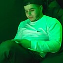 Знакомства: Мехрон, 26 лет, Октябрьский (Башкортостан)