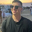 Знакомства: Александр, 24 года, Керчь