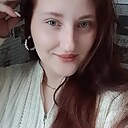Знакомства: Карина, 24 года, Октябрьский