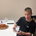 Знакомства: Роман, 19 лет, Екатеринбург