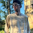 Знакомства: Андрей, 22 года, Крымск