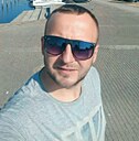 Знакомства: Антон, 38 лет, Омск