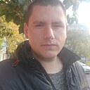 Знакомства: Олег, 28 лет, Партизанск