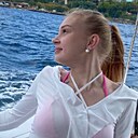 Знакомства: Алина, 21 год, Владивосток