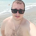 Знакомства: Антон, 33 года, Снежное