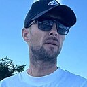 Знакомства: Виктор, 39 лет, Солигорск