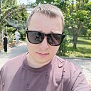 Знакомства: Антон, 33 года, Снежное