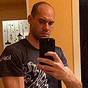 Знакомства: Виктор, 32 года, Семикаракорск