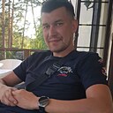 Знакомства: Евгений, 32 года, Тюмень