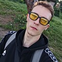 Знакомства: Виталий, 20 лет, Москва