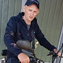 Знакомства: Паренёк, 32 года, Мелитополь