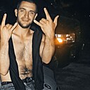Знакомства: Кирилл, 23 года, Москва