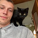 Знакомства: Денис, 23 года, Курск