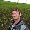 Знакомства: Евгений, 32 года, Миллерово
