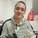 Знакомства: Макс, 31 год, Мценск