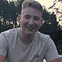 Знакомства: Максим, 21 год, Губкинский