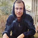 Знакомства: Виталий, 28 лет, Новомосковск